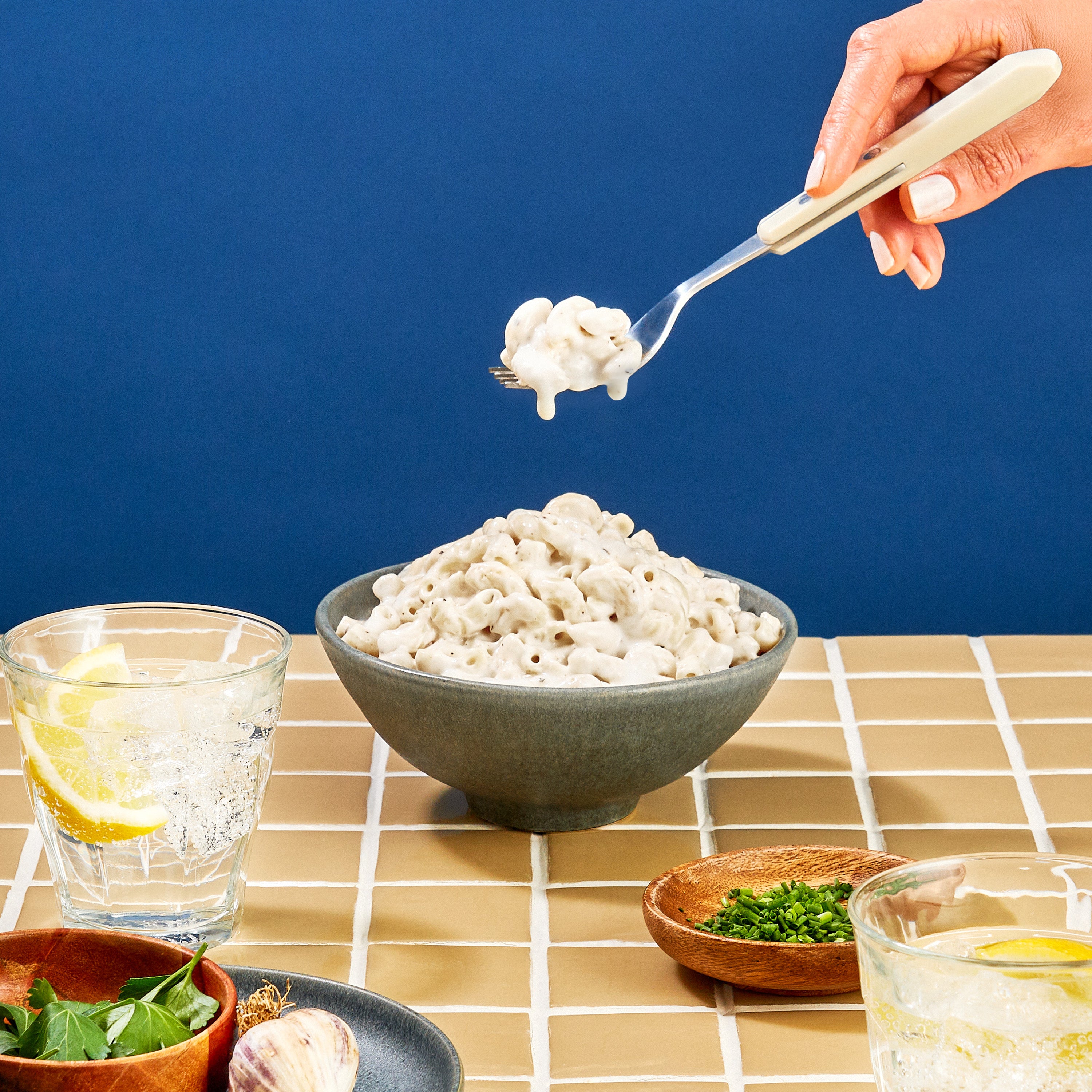 Dairy-Free Herb & Garlic Deluxe Protein Mac & Cheese